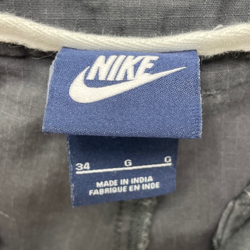 Y2K Nike Cargo Shorts Men 34 Gray Swoosh Baggy Grunge Outdoor Utility Hike Trail - Picture 6 of 16
